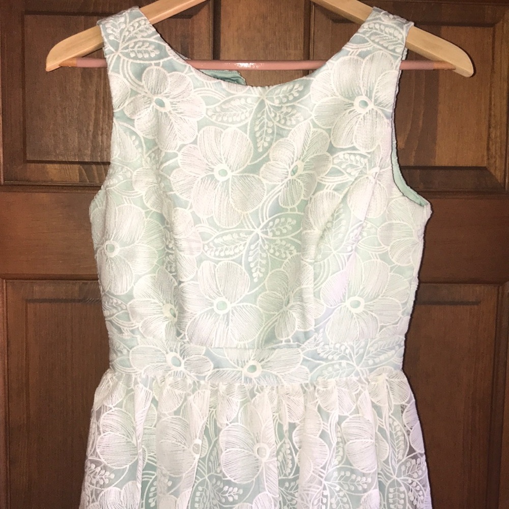 White lace dress